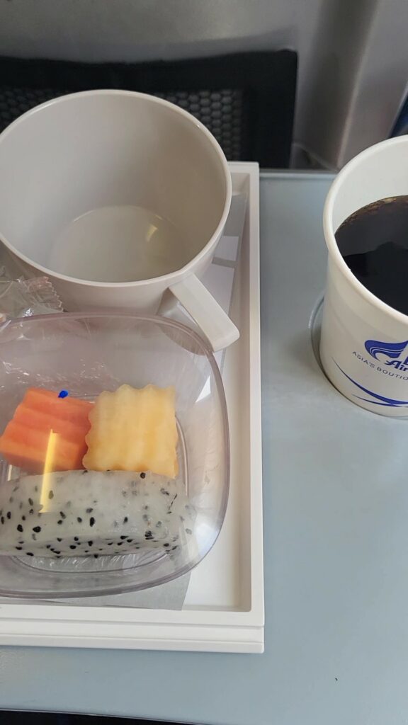 Früchte, Kaffee und Softdrink